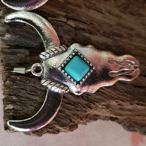 Longhorn Earrings Cattle Cow Steer Bull Vaca Toro Vaquera Vaqueros Rodeo Cowgirl - Picture 3 of 9